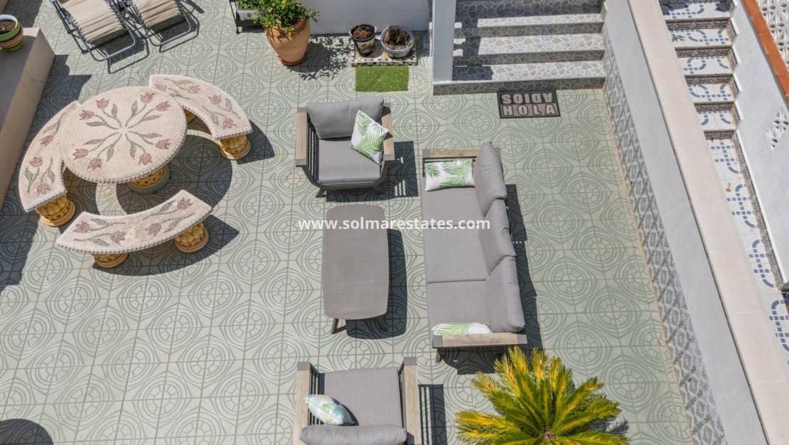 Apartamento de 2 habitaciones en Los Balcones en venta con piscina - 149.000 € (Ref: 9379927)
