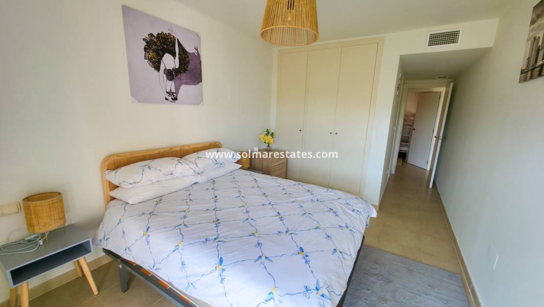 2 Zimmer Apartment zu verkaufen in Villamartin mit Pool - 199.999 € (Ref: 9379928)