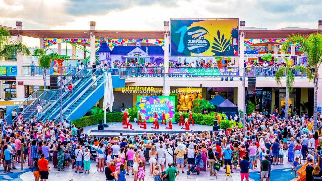 2 Zimmer Apartment zu verkaufen in Villamartin mit Pool - 199.999 € (Ref: 9379928)