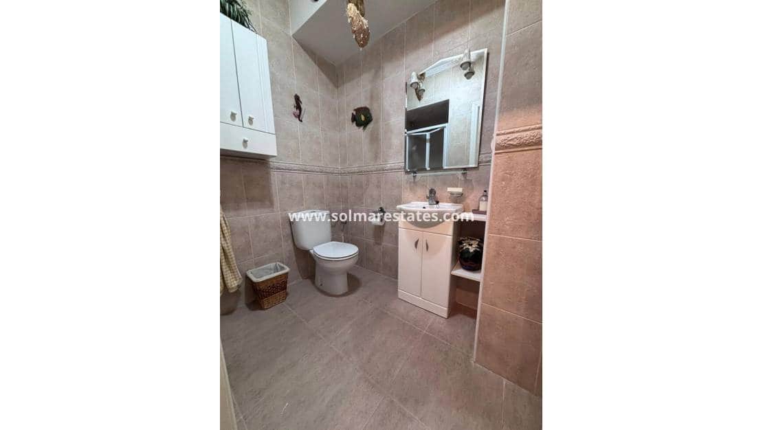 2 Zimmer Haus zu verkaufen in Villamartin mit Pool - 164.950 € (Ref: 9379929)