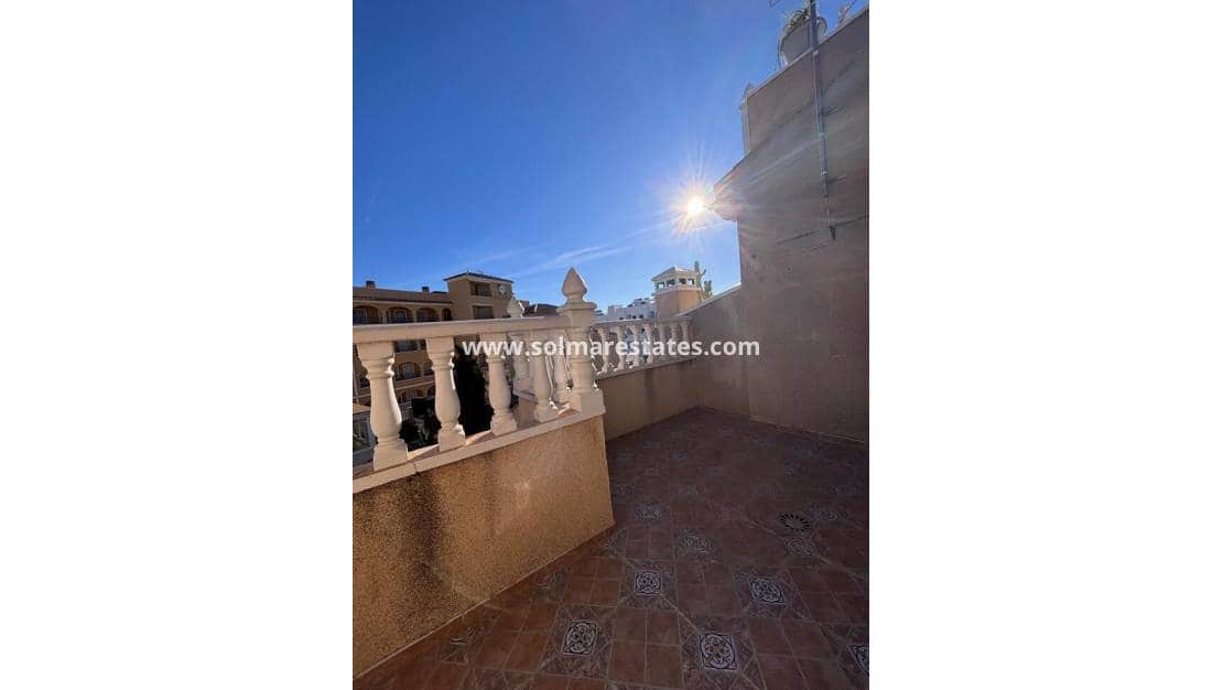 2 Zimmer Haus zu verkaufen in Villamartin mit Pool - 164.950 € (Ref: 9379929)