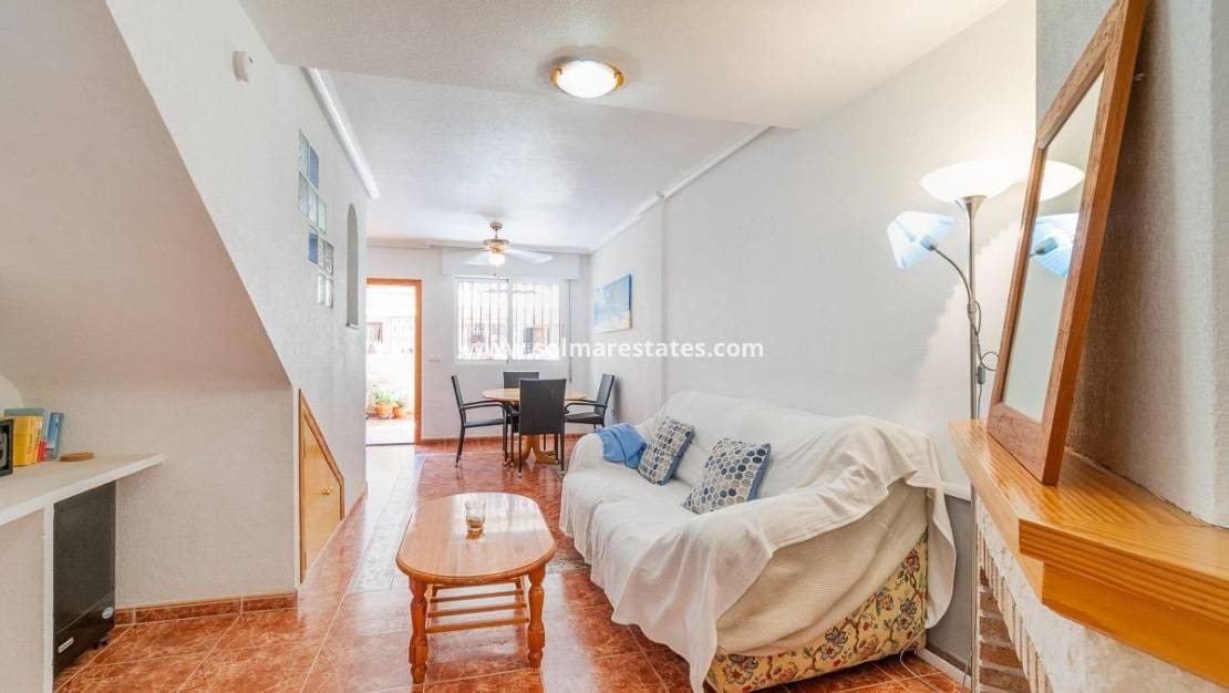 3 chambre Maison de Ville à vendre à Playa Flamenca avec piscine - 169 000 € (Ref: 9379930)