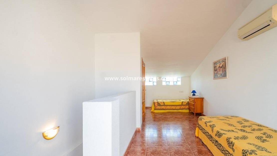 3 chambre Maison de Ville à vendre à Playa Flamenca avec piscine - 169 000 € (Ref: 9379930)