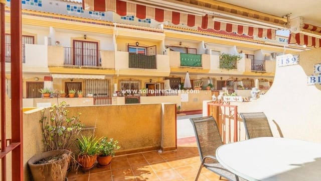 3 quarto Casa em Banda para venda em Playa Flamenca, Orihuela com piscina - 169 000 € (Ref: 9379930)