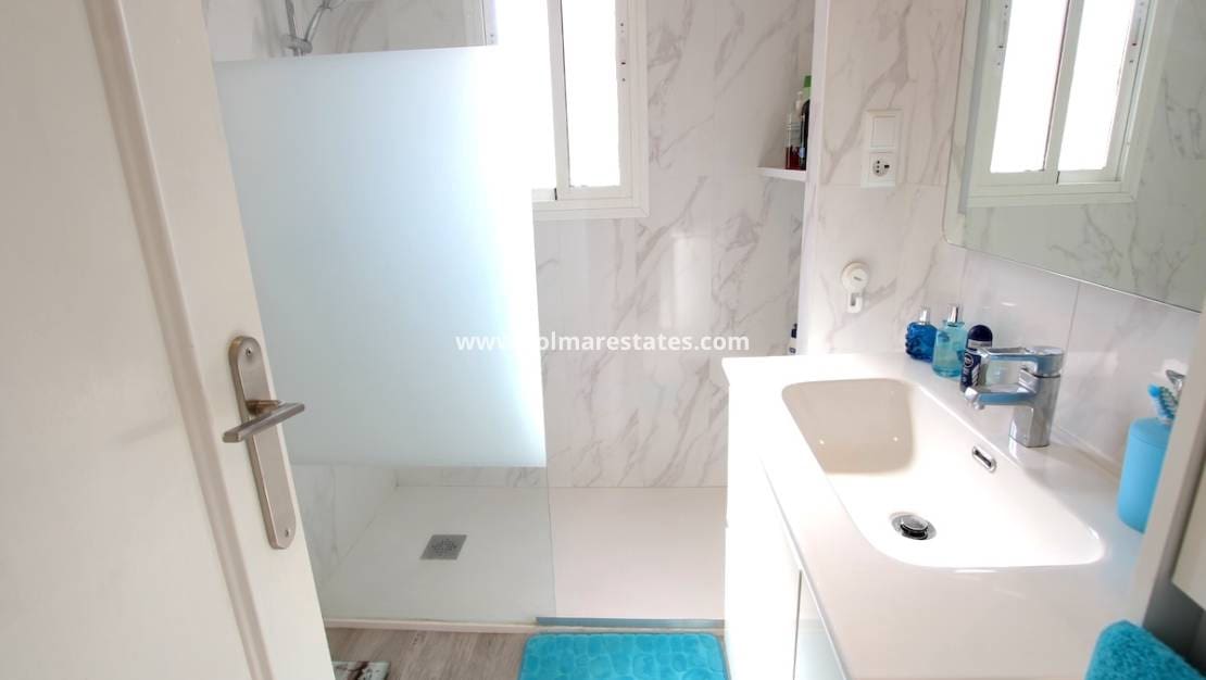 3 bedroom Townhouse for sale in Lo Crispin with pool - € 179,950 (Ref: 9383767)