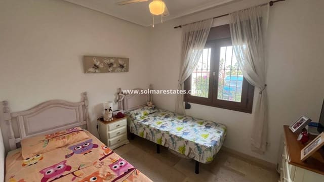 2 chambre Appartement à vendre à Villamartin, Orihuela avec piscine - 199 995 € (Ref: 9386550)