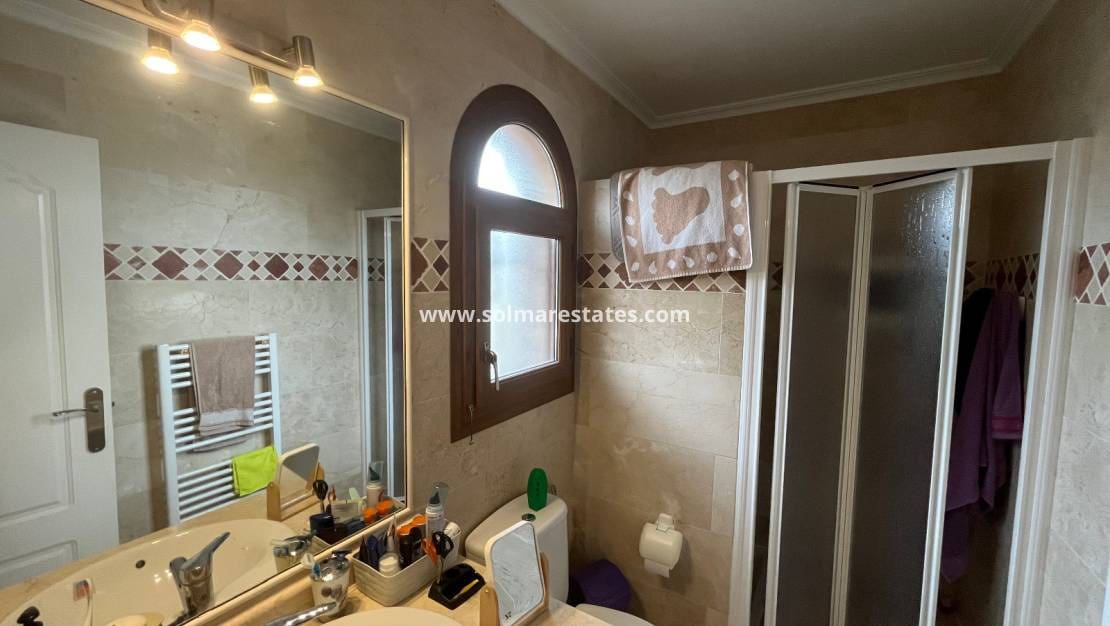 2 slaapkamer Appartement te koop in Villamartin met zwembad - € 199.995 (Ref: 9386550)