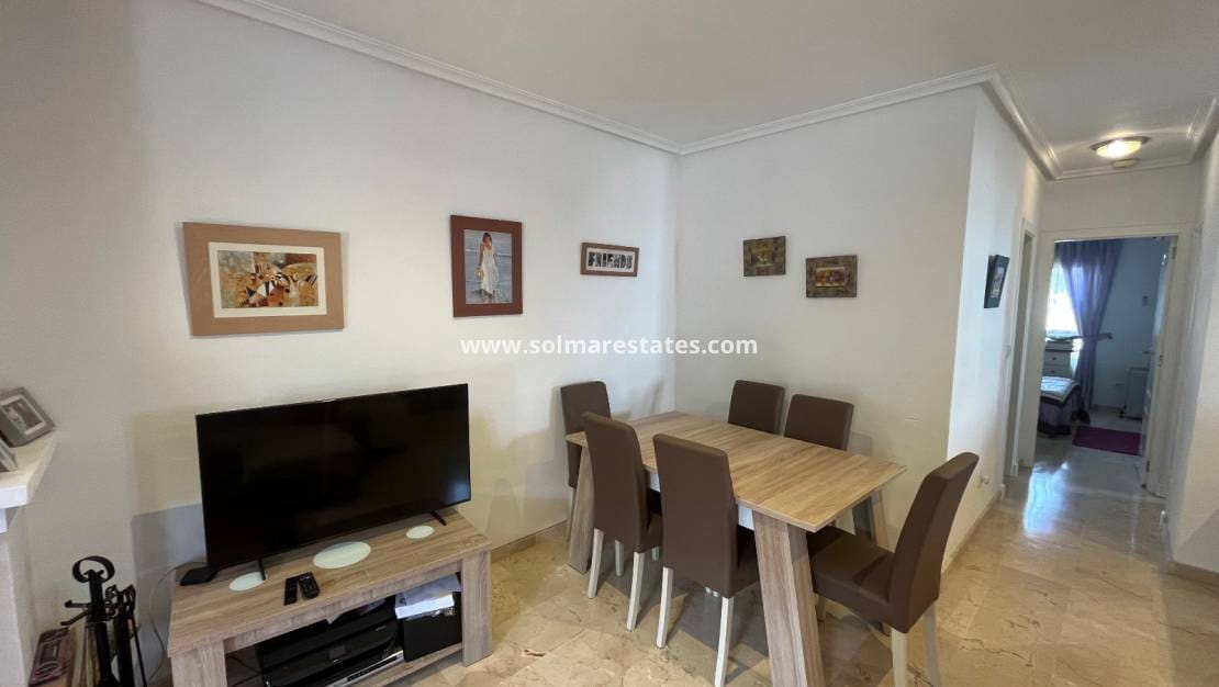 2 slaapkamer Appartement te koop in Villamartin met zwembad - € 199.995 (Ref: 9386550)