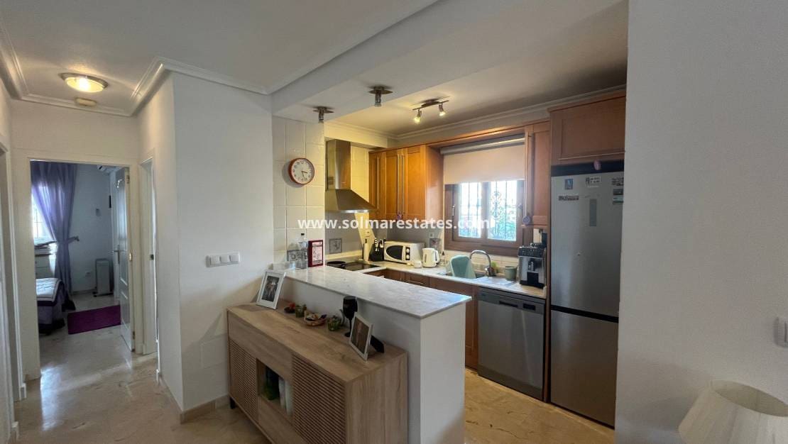 2 slaapkamer Appartement te koop in Villamartin met zwembad - € 199.995 (Ref: 9386550)