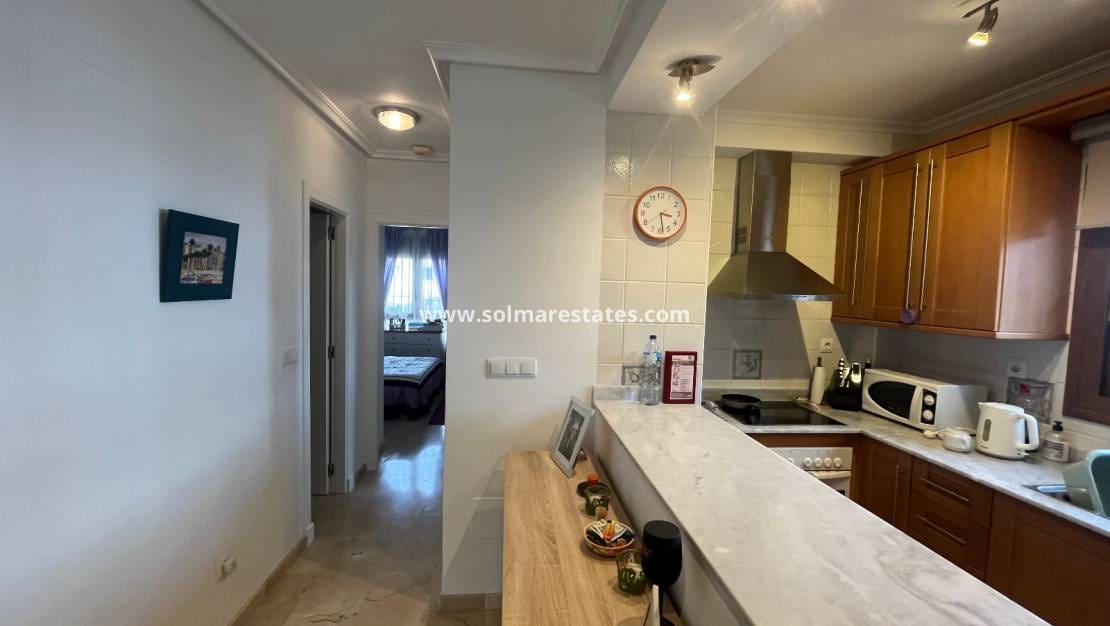 2 slaapkamer Appartement te koop in Villamartin met zwembad - € 199.995 (Ref: 9386550)