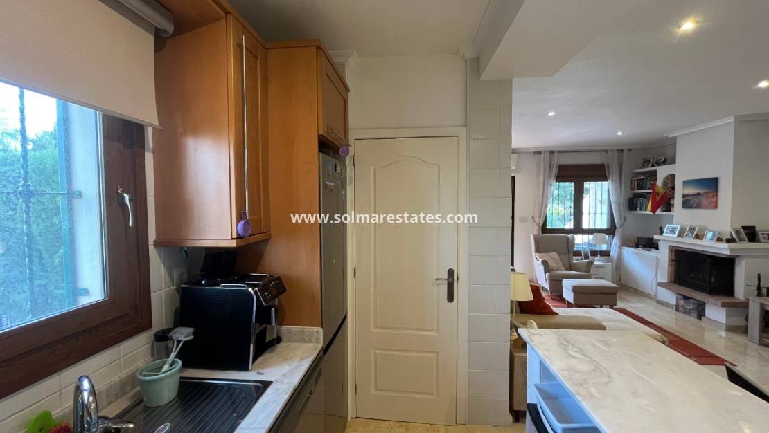 2 slaapkamer Appartement te koop in Villamartin met zwembad - € 199.995 (Ref: 9386550)