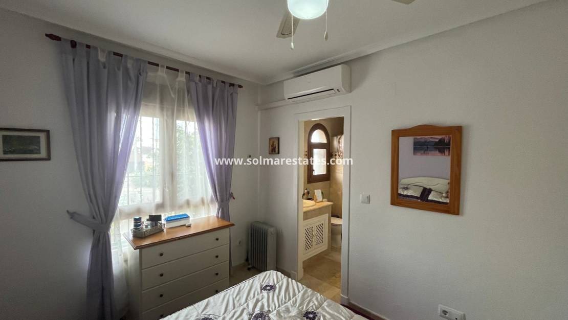 2 slaapkamer Appartement te koop in Villamartin met zwembad - € 199.995 (Ref: 9386550)