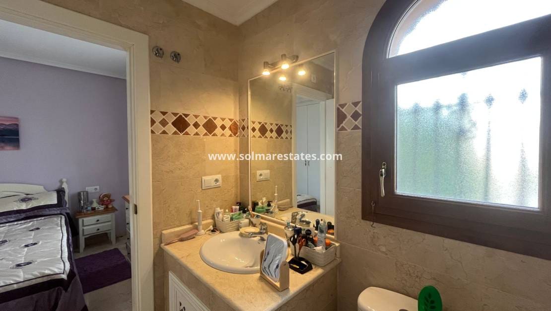 2 slaapkamer Appartement te koop in Villamartin met zwembad - € 199.995 (Ref: 9386550)