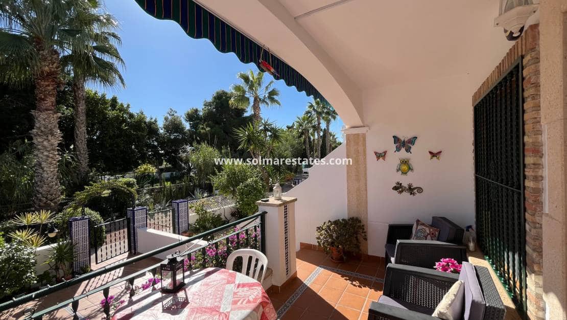 2 slaapkamer Appartement te koop in Villamartin met zwembad - € 199.995 (Ref: 9386550)