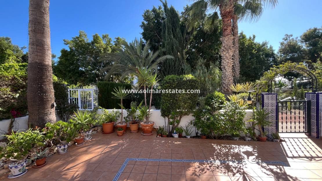 2 slaapkamer Appartement te koop in Villamartin met zwembad - € 199.995 (Ref: 9386550)