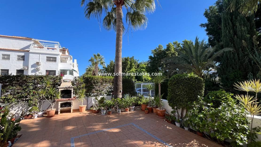 2 slaapkamer Appartement te koop in Villamartin met zwembad - € 199.995 (Ref: 9386550)