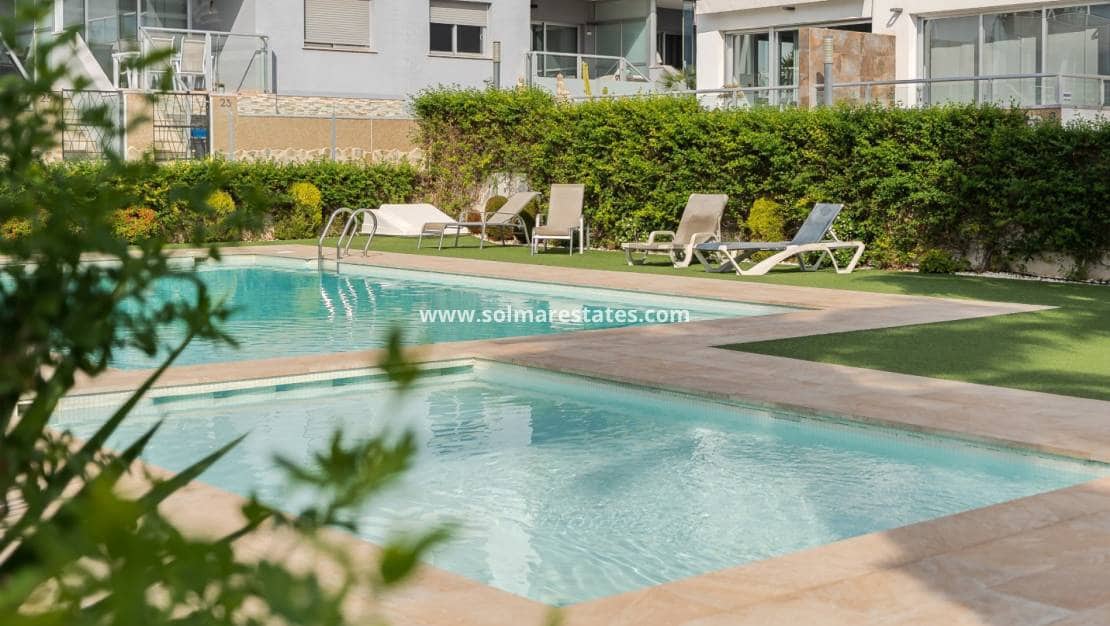 2 slaapkamer Appartement te koop in Orihuela Costa met zwembad - € 289.000 (Ref: 9388487)