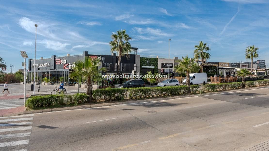 2 slaapkamer Appartement te koop in Orihuela Costa met zwembad - € 289.000 (Ref: 9388487)