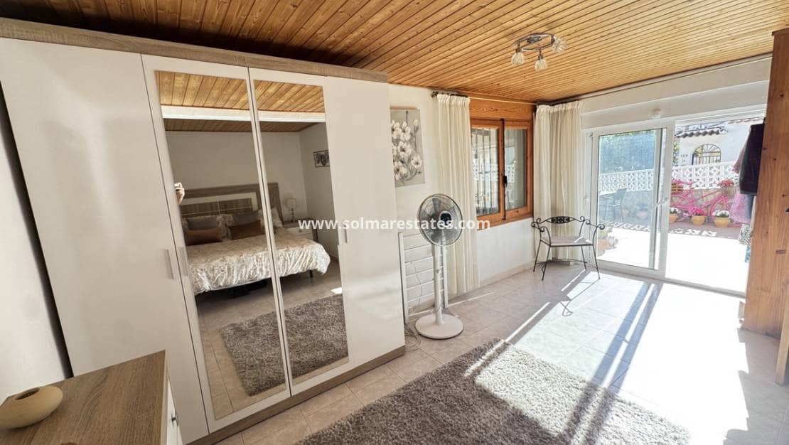 3 bedroom Villa for sale in Blue Lagoon with pool - € 374,995 (Ref: 9394258)