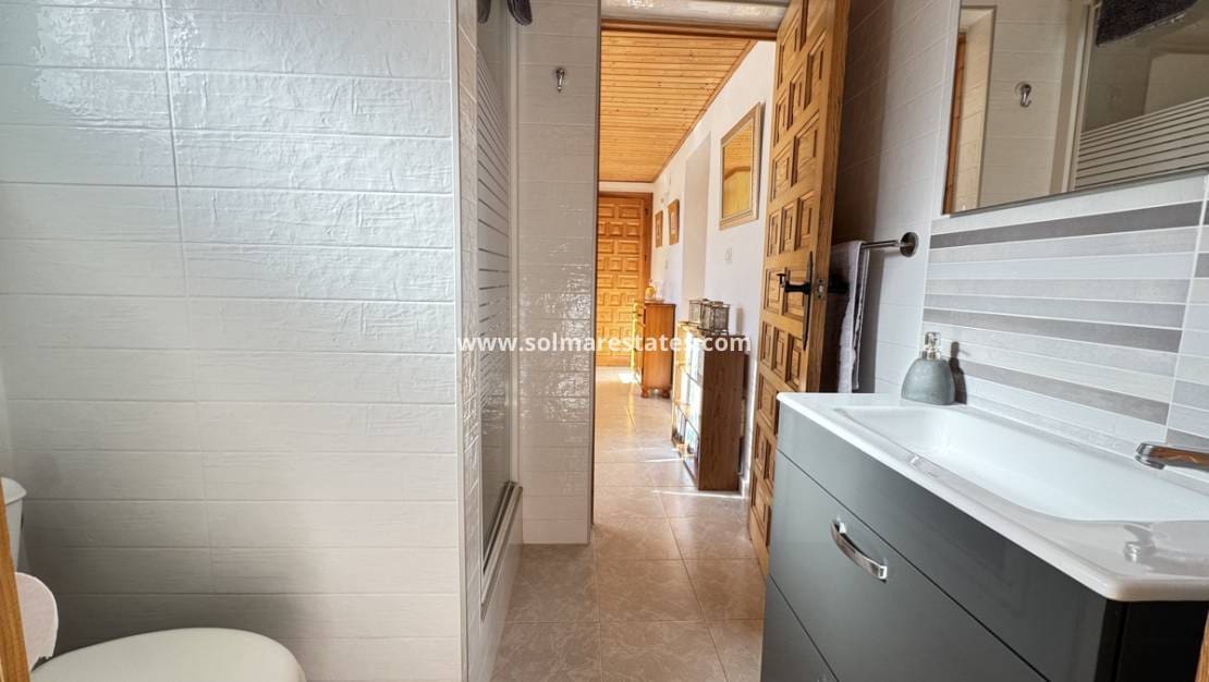 3 bedroom Villa for sale in Blue Lagoon with pool - € 374,995 (Ref: 9394258)