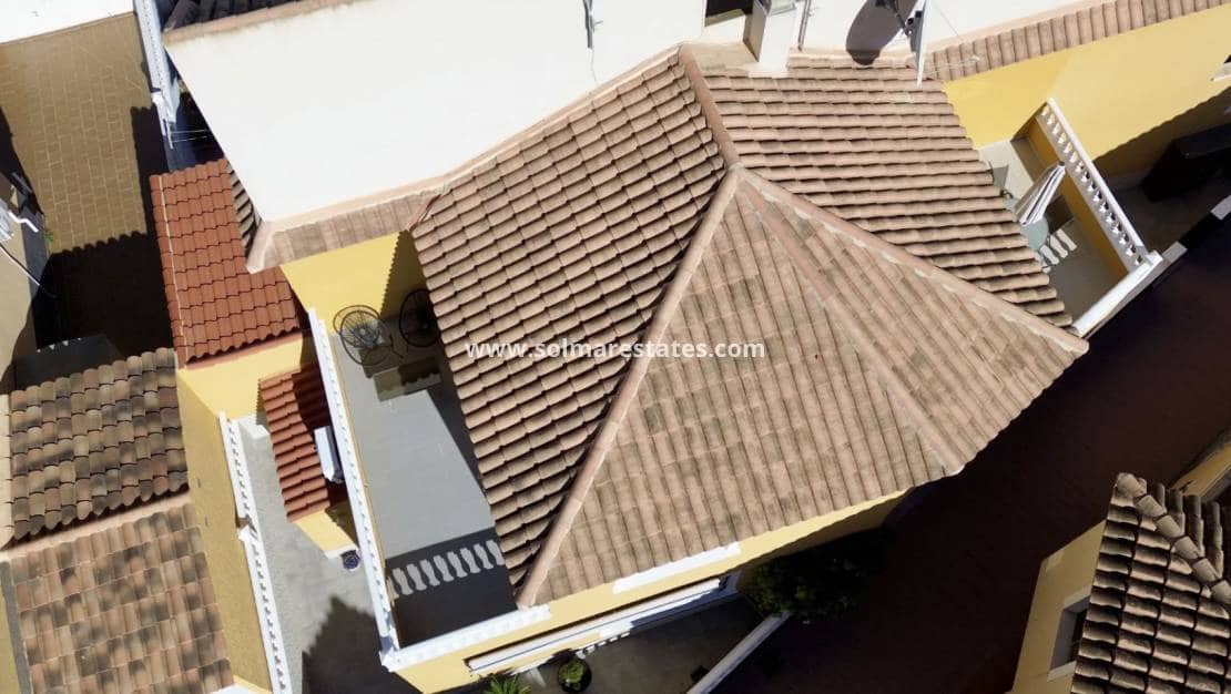 3 soverom Hus til salgs i Playa Flamenca med svømmebasseng - € 295 000 (Ref: 9394419)