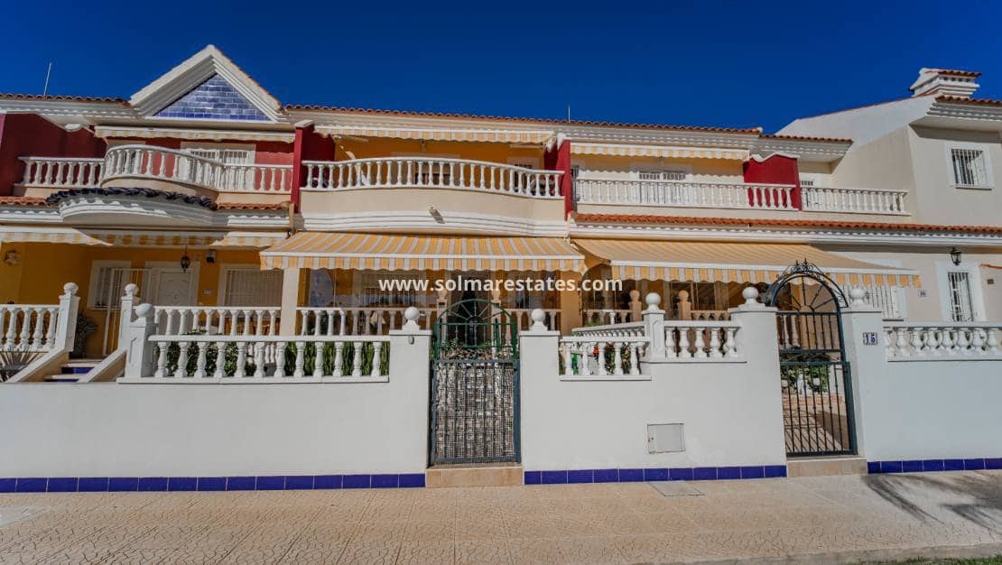 3 chambre Maison de Ville à vendre à Ciudad Quesada avec piscine - 235 000 € (Ref: 9396294)