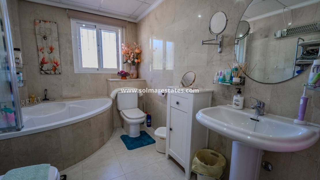 3 chambre Maison de Ville à vendre à Ciudad Quesada avec piscine - 235 000 € (Ref: 9396294)