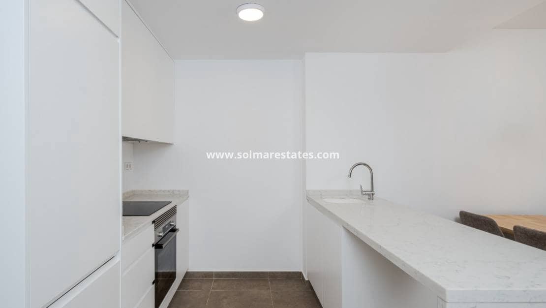 2 Zimmer Apartment zu verkaufen in Playa Flamenca mit Pool - 380.000 € (Ref: 9396707)