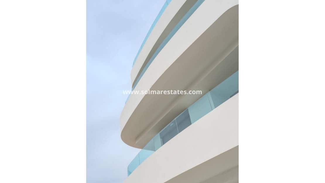 2 Zimmer Apartment zu verkaufen in Playa Flamenca mit Pool - 380.000 € (Ref: 9396707)