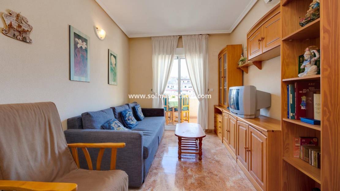 2 bedroom Apartment for sale in Torrevieja with pool - € 139,500 (Ref: 9396708)