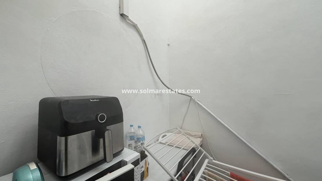 2 soveværelse Bungalow til salg i Orihuela Costa med swimmingpool - € 219.999 (Ref: 9398065)