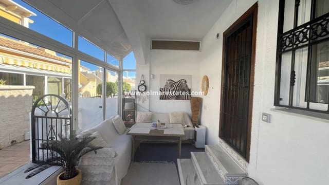2 bedroom Bungalow for sale in Punta Prima, Orihuela with pool - € 219,999 (Ref: 9398065)