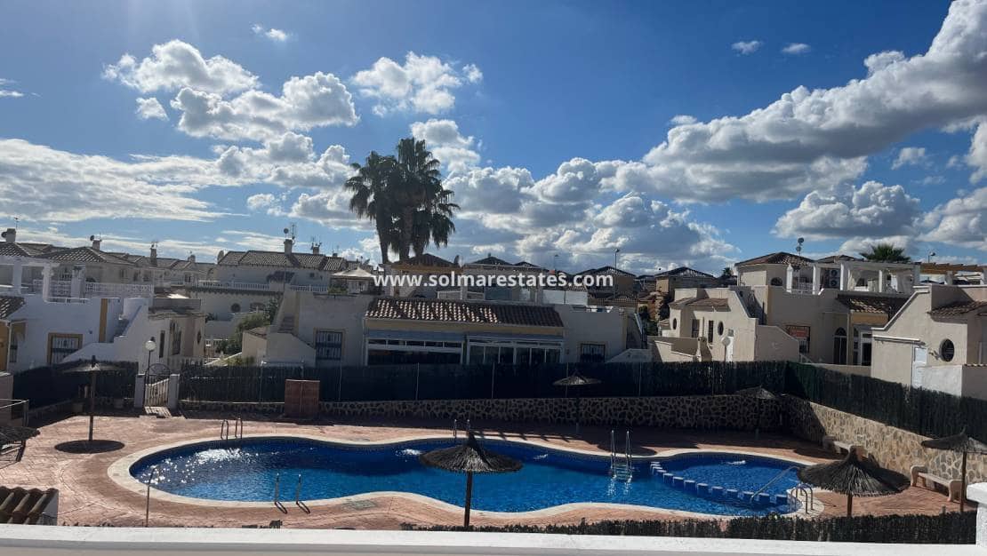 3 soverom Hus til salgs i Orihuela Costa med svømmebasseng - € 249 999 (Ref: 9398066)