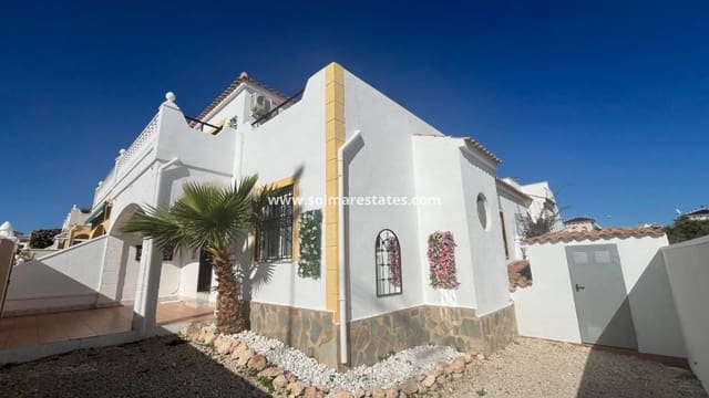 3 bedroom Townhouse for sale in Punta Prima, Orihuela with pool - € 249,999 (Ref: 9398066)