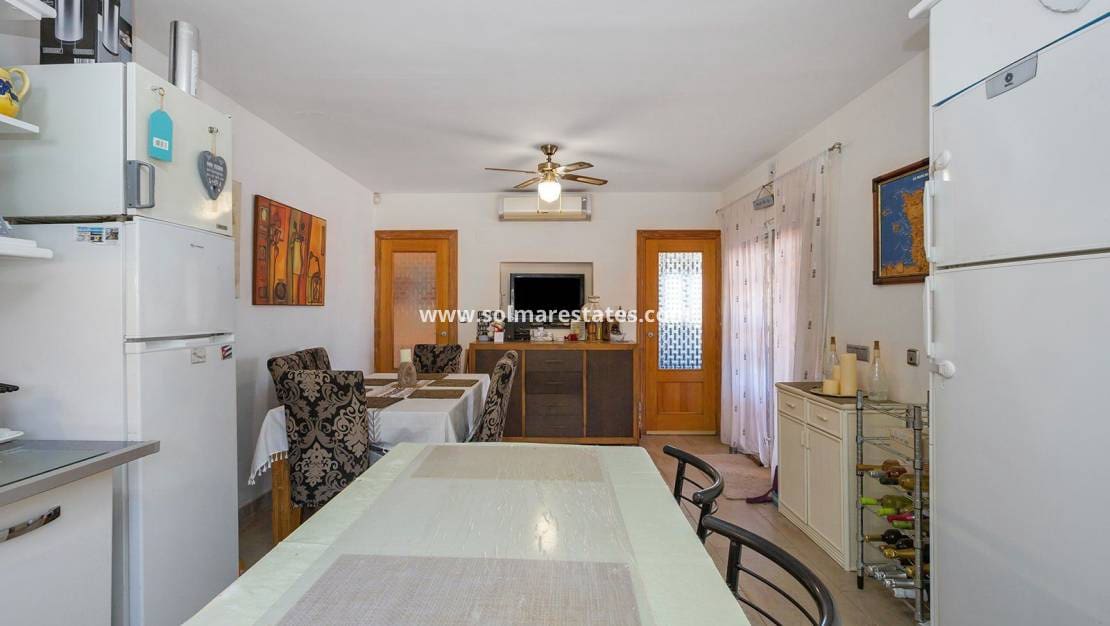 6 chambre Villa/Maison à vendre à Los Balcones avec piscine - 617 000 € (Ref: 9401019)