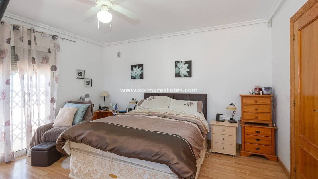 6 chambre Villa/Maison à vendre à Los Balcones avec piscine - 617 000 € (Ref: 9401019)