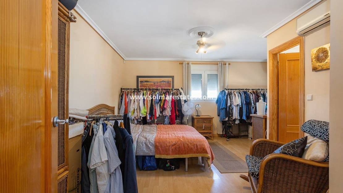 6 chambre Villa/Maison à vendre à Los Balcones avec piscine - 617 000 € (Ref: 9401019)