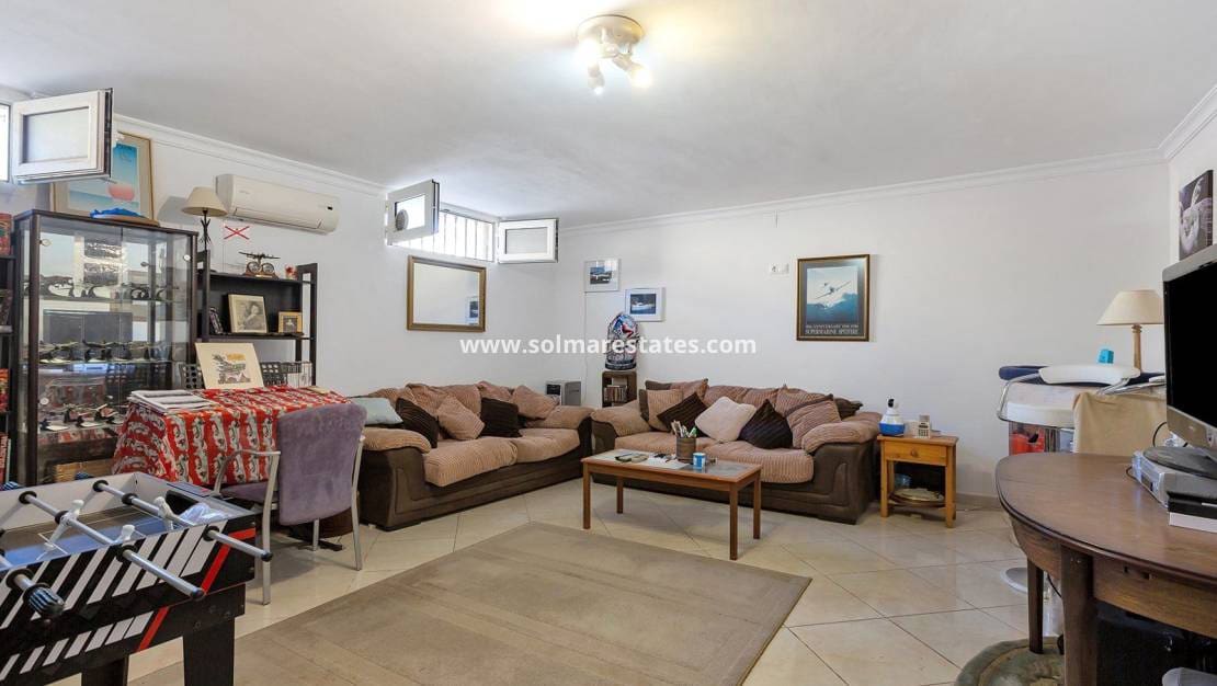 6 chambre Villa/Maison à vendre à Los Balcones avec piscine - 617 000 € (Ref: 9401019)