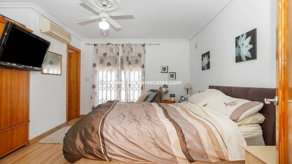 6 chambre Villa/Maison à vendre à Los Balcones avec piscine - 617 000 € (Ref: 9401019)