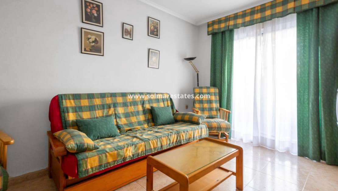 2 slaapkamer Appartement te koop in Torrevieja met zwembad - € 149.000 (Ref: 9401759)