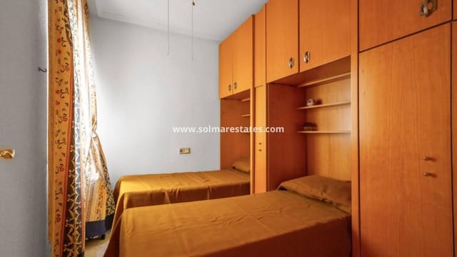 2 slaapkamer Appartement te koop in Playa del Cura, Torrevieja met zwembad - € 149.000 (Ref: 9401759)