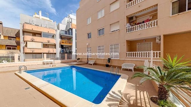 2 slaapkamer Appartement te koop in Playa del Cura, Torrevieja met zwembad - € 149.000 (Ref: 9401759)