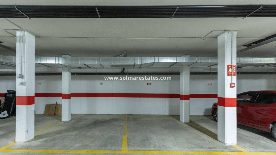 2 makuuhuone Huoneisto myytävänä paikassa Punta Prima mukana uima-altaan - 289 900 € (Ref: 9401762)