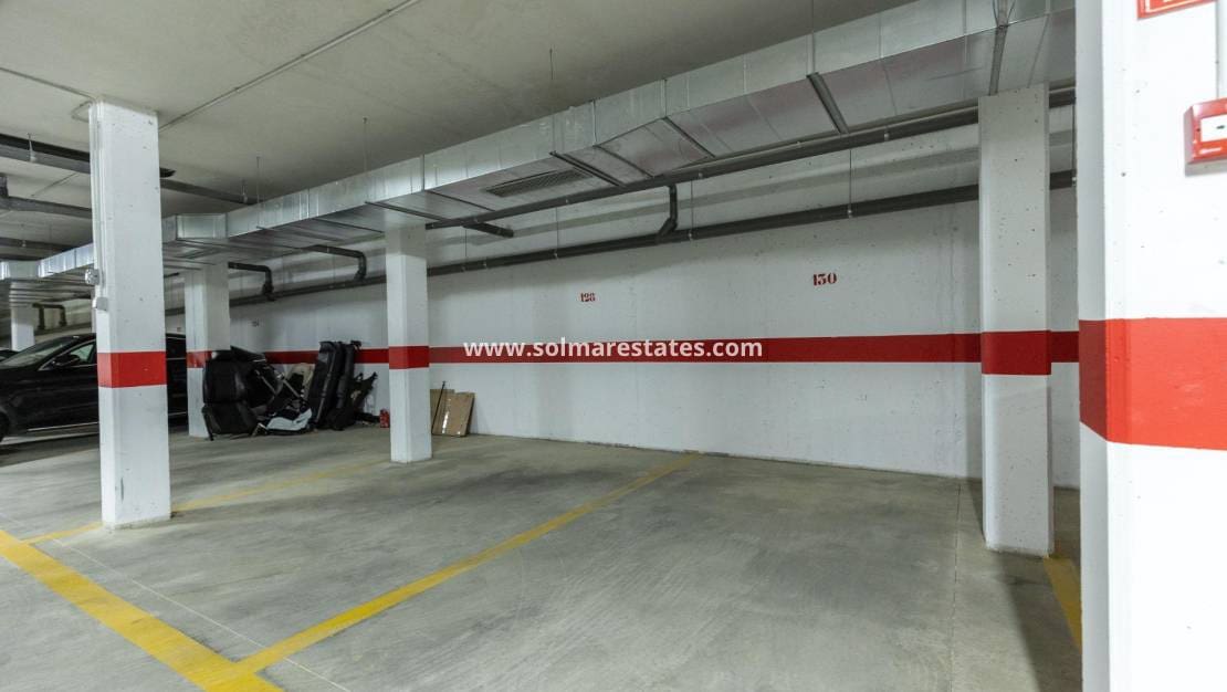 2 makuuhuone Huoneisto myytävänä paikassa Punta Prima mukana uima-altaan - 289 900 € (Ref: 9401762)