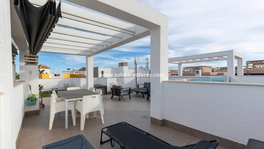 2 chambre Appartement à vendre à Punta Prima avec piscine - 289 900 € (Ref: 9401762)