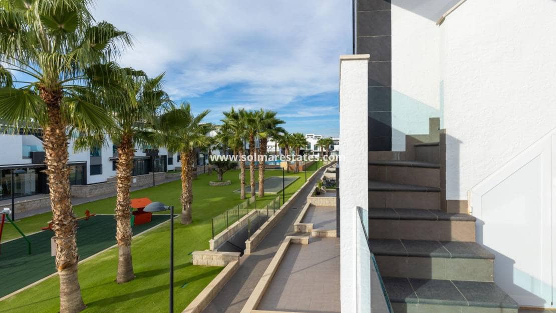 2 chambre Appartement à vendre à Punta Prima avec piscine - 289 900 € (Ref: 9401762)