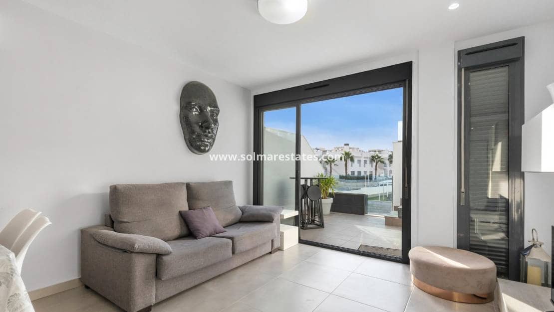 2 chambre Appartement à vendre à Punta Prima avec piscine - 269 900 € (Ref: 9401762)