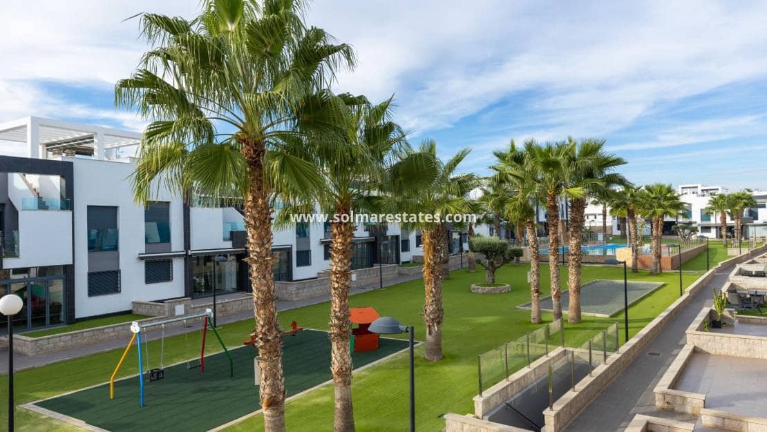 2 chambre Appartement à vendre à Punta Prima avec piscine - 269 900 € (Ref: 9401762)