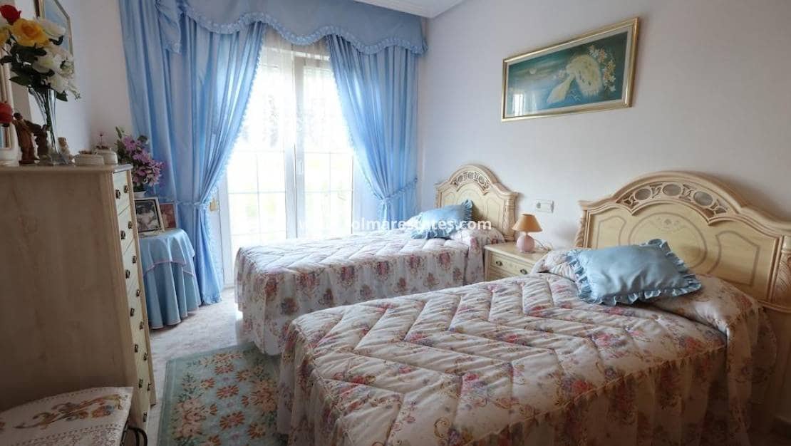 5 slaapkamer Villa te koop in Villamartin met zwembad - € 850.000 (Ref: 9402535)