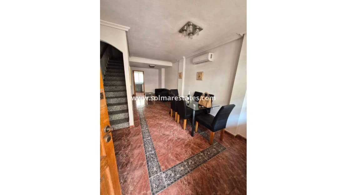 3 slaapkamer Huis te koop in Playa Flamenca met zwembad - € 165.000 (Ref: 9409382)